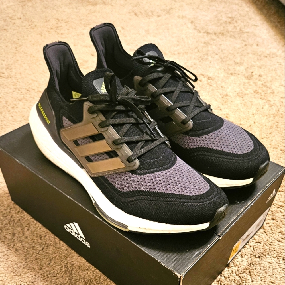 Adidas Ultraboost 21